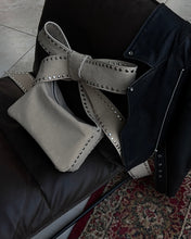 Cargar imagen en el visor de la galería, Bow Bag Beige