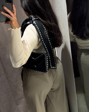 Cargar imagen en el visor de la galería, Bow Bag Black