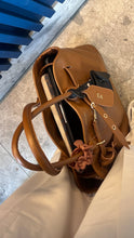 Cargar imagen en el visor de la galería, Kira Bag
