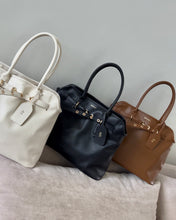 Cargar imagen en el visor de la galería, Kira Bag
