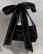 Cargar imagen en el visor de la galería, Bow Bag Black
