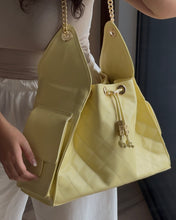 Cargar imagen en el visor de la galería, Ceres Bag - Butter Yellow
