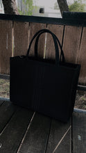 Cargar imagen en el visor de la galería, DAILY TOTE
