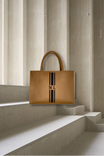 Cargar imagen en el visor de la galería, DAILY TOTE
