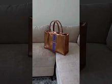 Cargar y reproducir el video en el visor de la galería, DAILY TOTE

