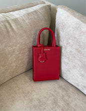 Cargar imagen en el visor de la galería, Petite Tote - Rojo
